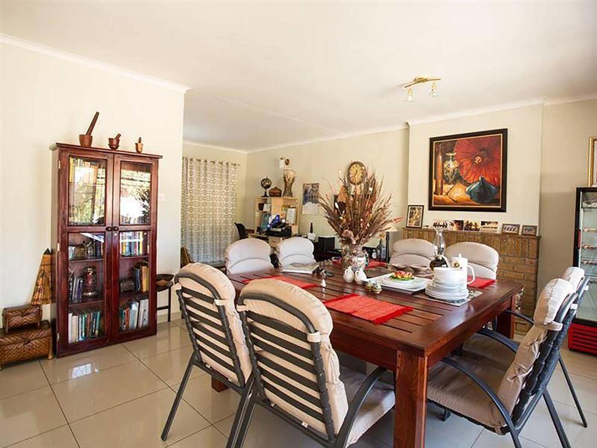 A New Earth Guest Lodge Francistown Dış mekan fotoğraf